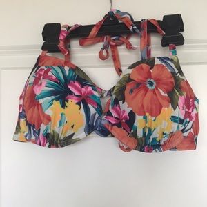 Bathing suit top, size 36 c, brand Hollister, color floral